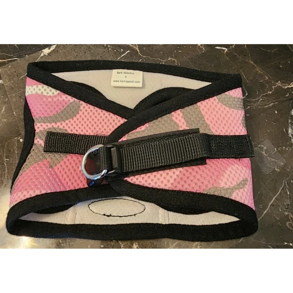 Bark Appeal Step in Dog Harness Size Small in Camouflage Pink Print